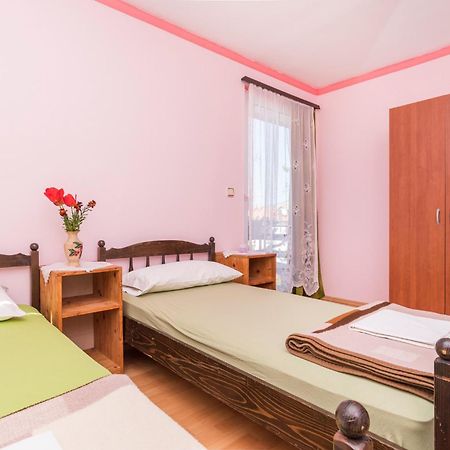 Studios Kastel บูเย ภายนอก รูปภาพ